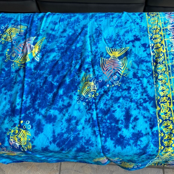 Mottled Blue Fish Print Sarong/Wrap Beachwear - Picture 1 of 6